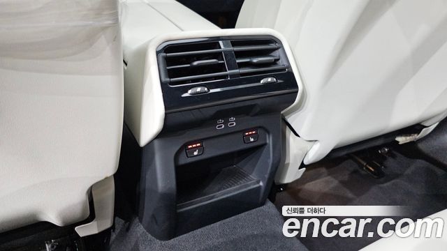 BMW 5-Series 2026 — photo 17