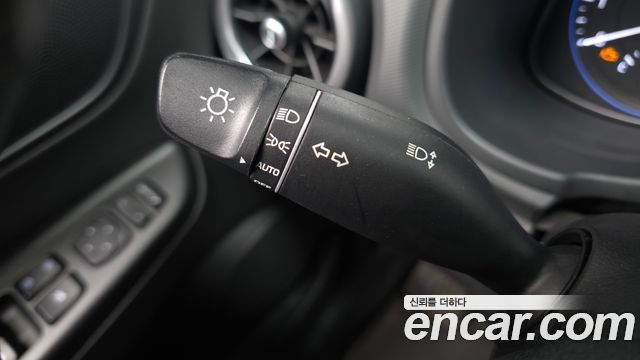 Hyundai Kona 2021 — photo 30