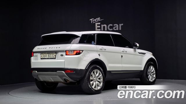 Land Rover Range Rover Evoque 2019 — photo 2