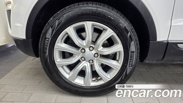 Land Rover Range Rover Evoque 2019 — photo 5