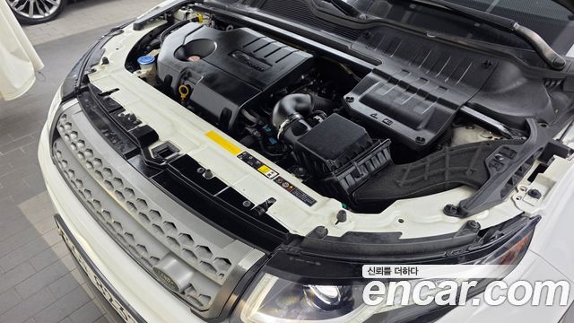 Land Rover Range Rover Evoque 2019 — photo 6