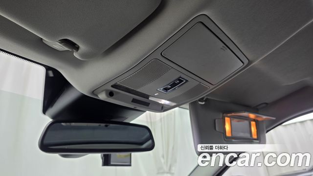 Land Rover Range Rover Evoque 2019 — photo 23