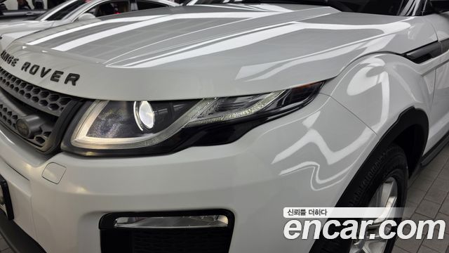 Land Rover Range Rover Evoque 2019 — photo 8
