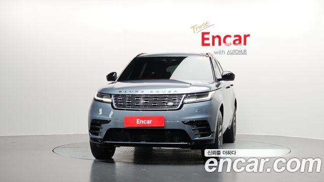 Land Rover Range Rover Velar 2026 — photo 3