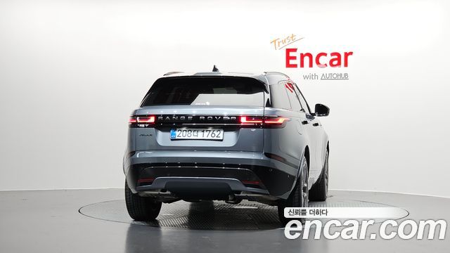 Land Rover Range Rover Velar 2026 — photo 4