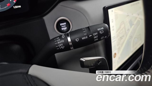 Land Rover Range Rover Velar 2026 — photo 29