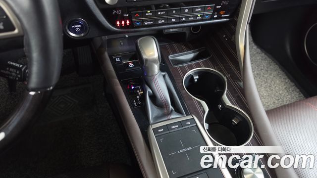 Lexus RX 2020 — photo 12