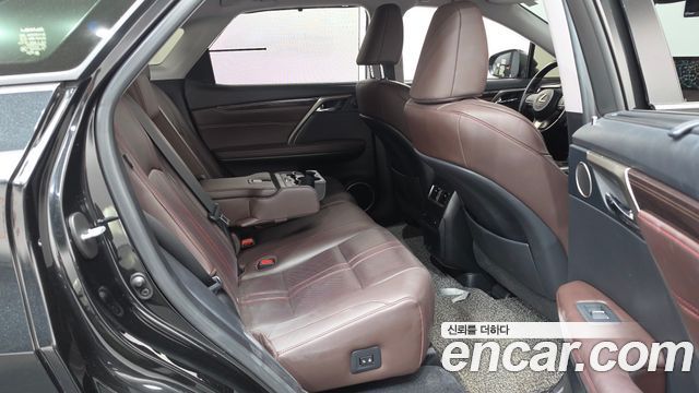 Lexus RX 2020 — photo 17