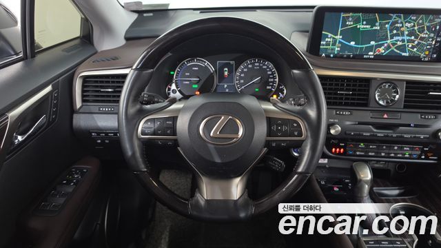 Lexus RX 2020 — photo 18