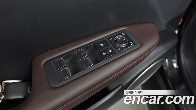 Lexus RX 2020 — photo 30