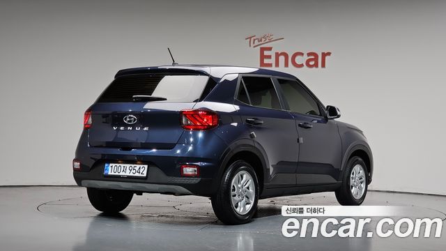 Hyundai Venue 2020 — photo 2