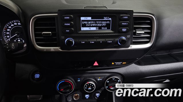 Hyundai Venue 2020 — photo 20
