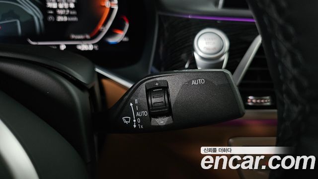 BMW 7-Series 2021 — photo 27