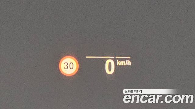 BMW 7-Series 2021 — photo 30