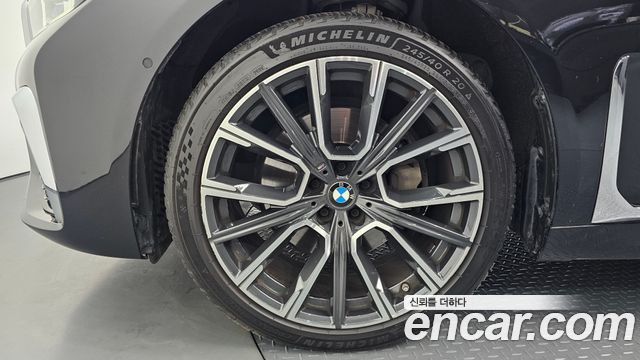BMW 7-Series 2021 — photo 41
