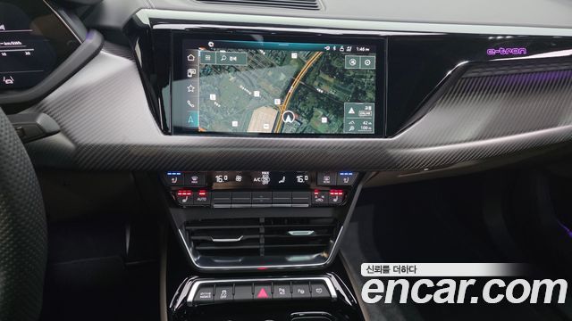 Audi e-tron GT 2022 — photo 20
