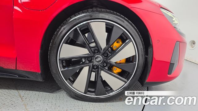 Audi e-tron GT 2022 — photo 7