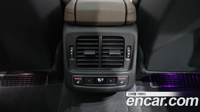Audi e-tron GT 2022 — photo 30