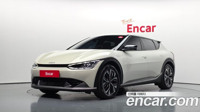 Kia EV6 2023 — photo 1