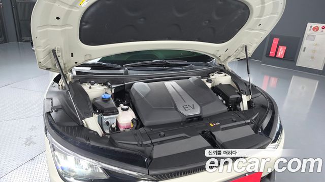 Kia EV6 2023 — photo 6
