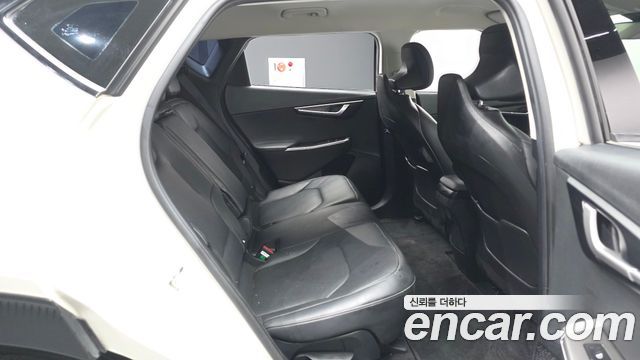 Kia EV6 2023 — photo 18