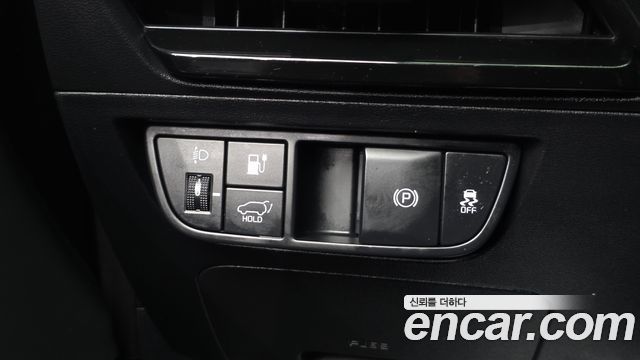 Kia EV6 2023 — photo 24