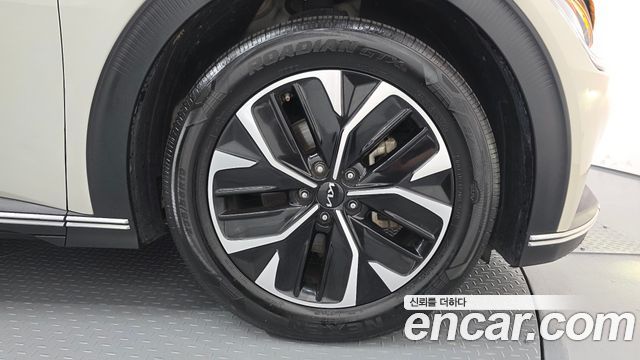 Kia EV6 2023 — photo 7