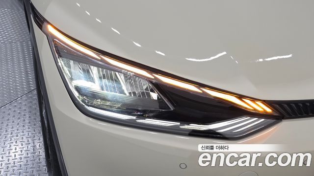 Kia EV6 2023 — photo 8
