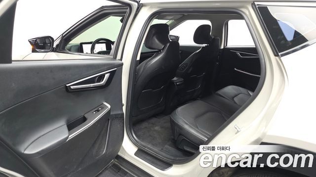 Kia EV6 2023 — photo 16