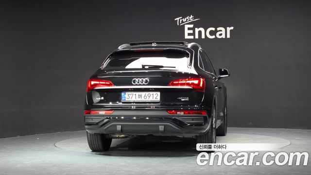 Audi Q5 2022 — photo 4