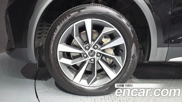 Audi Q5 2022 — photo 5