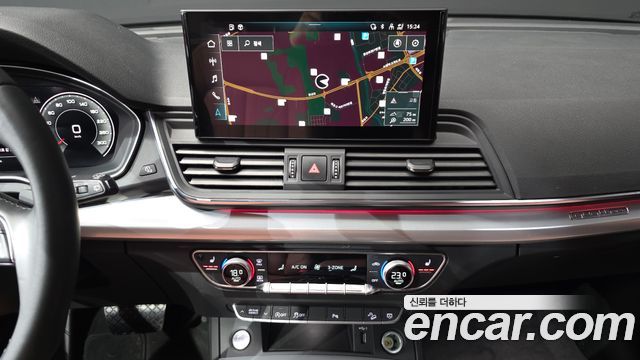 Audi Q5 2022 — photo 19