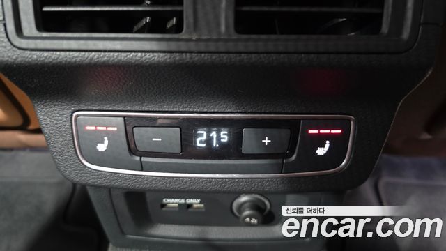 Audi Q5 2022 — photo 26