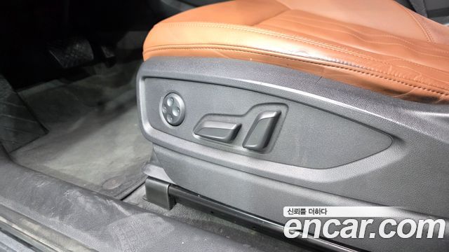 Audi Q5 2022 — photo 32