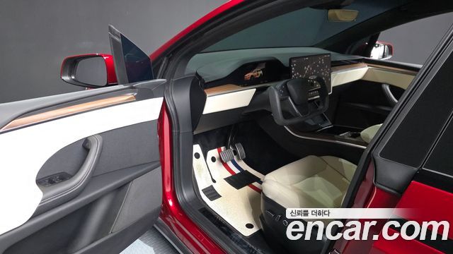 Tesla Model X 2024 — photo 13