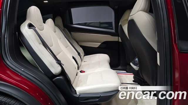 Tesla Model X 2024 — photo 17