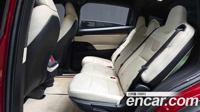 Tesla Model X 2024 — photo 18