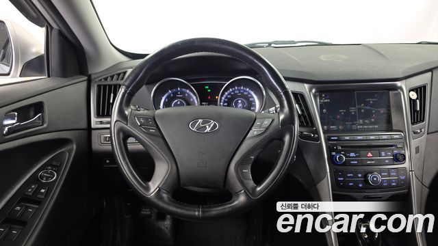 Hyundai Sonata 2014 — photo 13