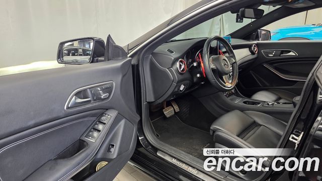 Mercedes-Benz CLA-Class 2017 — photo 10