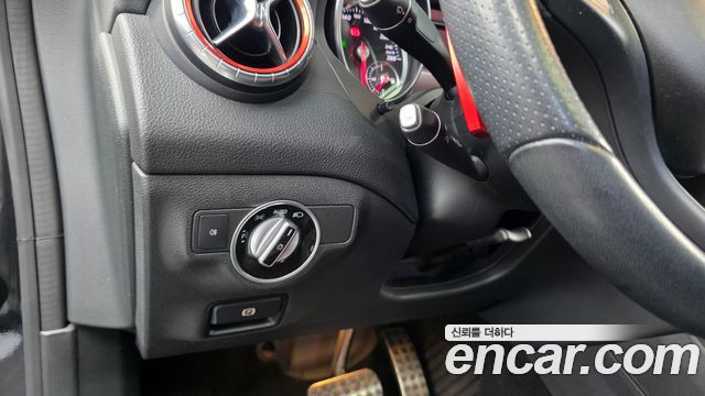Mercedes-Benz CLA-Class 2017 — photo 16