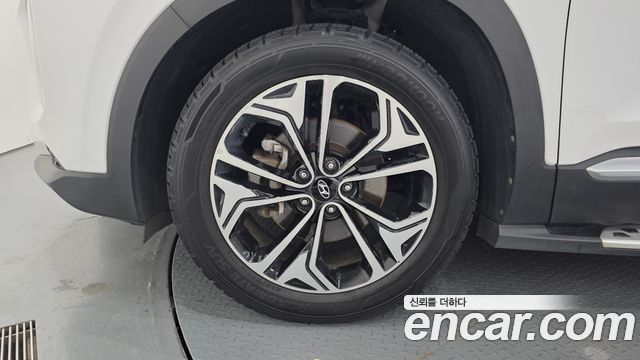 Hyundai Santafe 2020 — photo 5