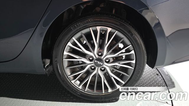 Kia K3 2022 — photo 7