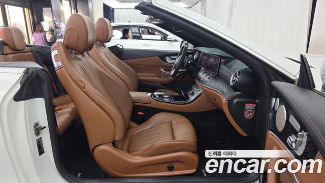 Mercedes-Benz E-Class 2018 — photo 17