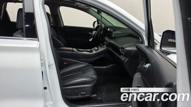 Hyundai Santafe 2021 — photo 16