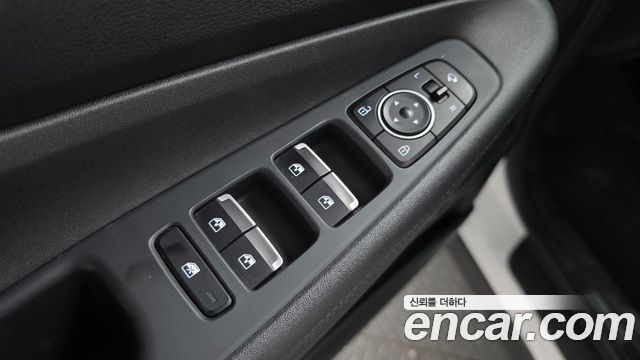 Hyundai Santafe 2021 — photo 27