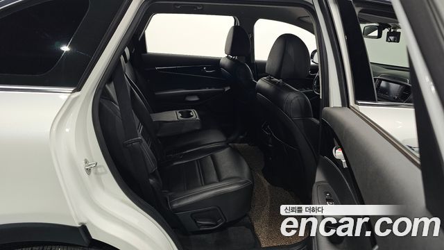 Kia Sorento 2019 — photo 11