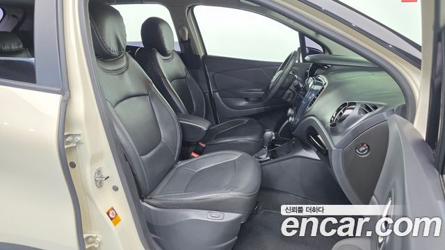 Renault Korea QM3 2016 — photo 11