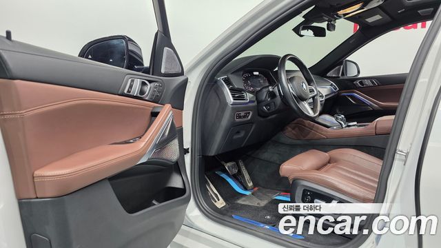 BMW X6 2021 — photo 13