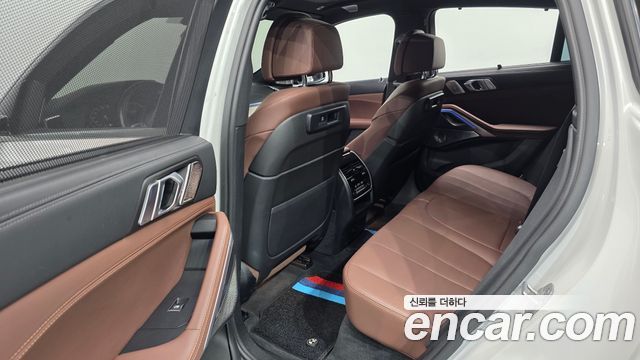 BMW X6 2021 — photo 18