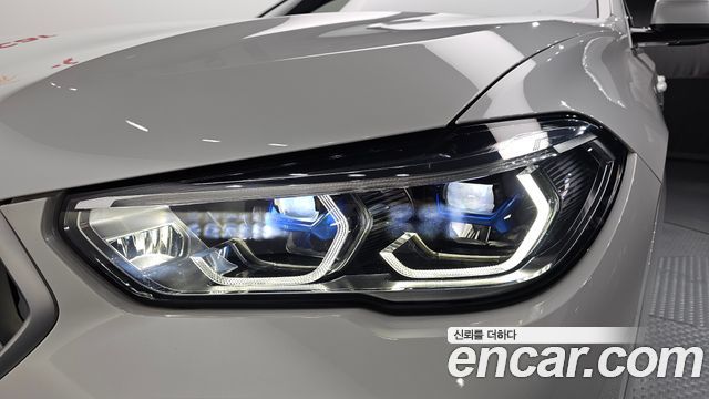 BMW X6 2021 — photo 8